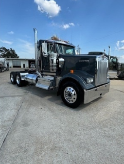 New 2025 Kenworth W900L Day Cab in Jonesboro Arkansas