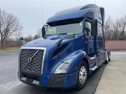 Used 2022 Volvo VNL860 Sleeper in Bolingbrook Illinois