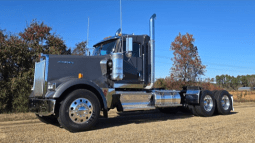 New 2025 Kenworth W900L Day Cab in Texarkana Texas