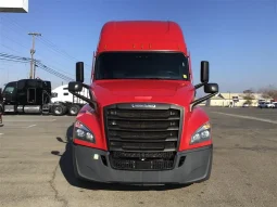 Used 2022 Freightliner Cascadia Sleeper in French Camp California