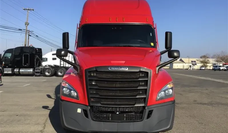 
								Used 2022 Freightliner Cascadia Sleeper in French Camp California full									