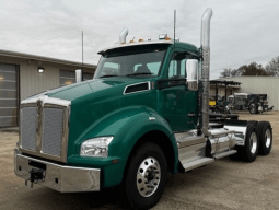 New 2025 Kenworth T880 Day Cab in Jonesboro Arkansas