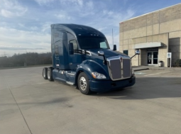 Used 2022 Kenworth T680 Sleeper in Kingsport Tennessee