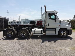 Used 2018 Freightliner Cascadia 113 Day Cab in Fort Wayne Indiana