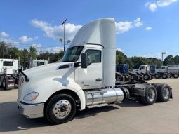 Used 2019 Kenworth T680 Day Cab in Longview Texas