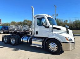 Used 2023 Freightliner CASCADIA 116 Day Cab in Longview Texas