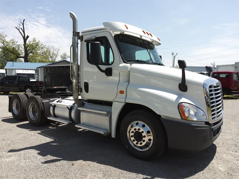 
								Used 2018 Freightliner Cascadia 113 Day Cab in Fort Wayne Indiana full									