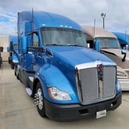 Used 2021 Kenworth T680 Sleeper in Tampa Florida