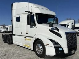 Used 2021 Volvo VNL 740 Sleeper in Elizabeth New Jersey