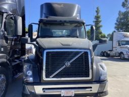 Used 2014 Volvo VNL64T300 Day Cab in Arcadia Wisconsin