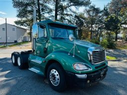 Used 2007 Freightliner COLUMBIA 120 Day Cab in Linden New Jersey