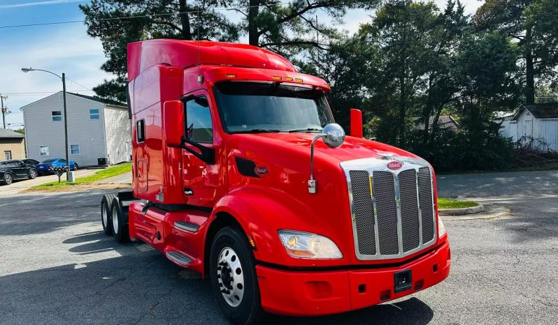 
								Used 2017 Peterbilt 579 Sleeper in Linden New Jersey full									