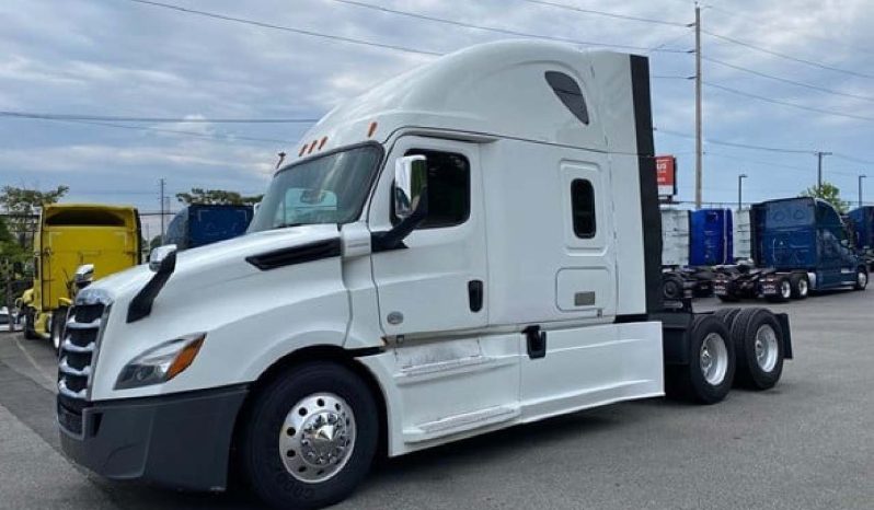 
								Used 2021 Freightliner Cascadia 126 Sleeper in North Bergen New Jersey full									