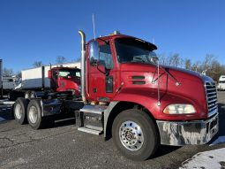 Used 2018 Mack CXU613 Day Cab in SOUDERTON Pensilvania