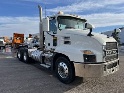 Used 2019 Mack AN64T Day Cab in SOUDERTON Pensilvania