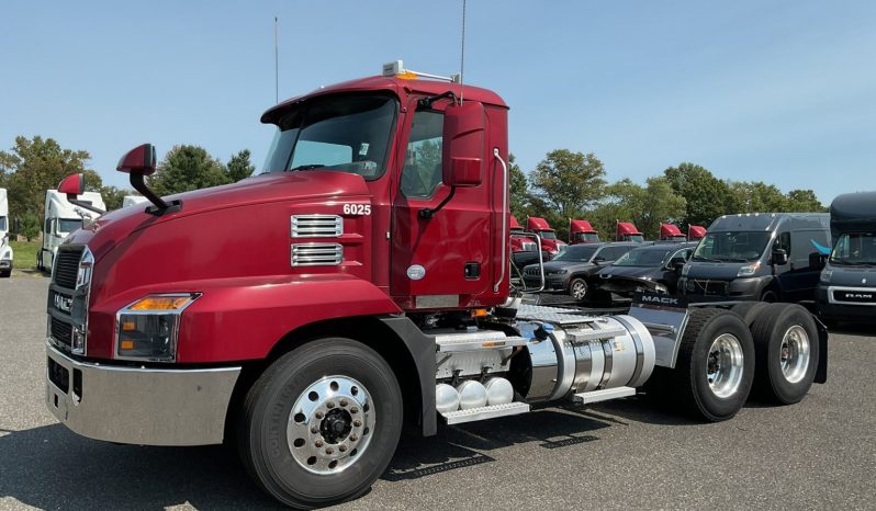 
								Used 2019 Mack AN62T Day Cab in New Castle Delaware full									