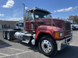 Used 2013 Mack CHU613 Day Cab in PENNSAUKEN Nueva Jersey