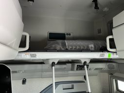 New 2025 Volvo VNL64T860 Sleeper in Ephrata Pensilvania