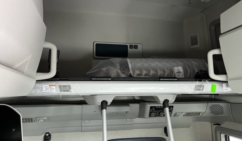 
								New 2025 Volvo VNL64T860 Sleeper in Ephrata Pensilvania full									