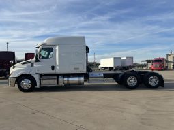 Used 2023 Freightliner Cascadia Sleeper in Irving Texas