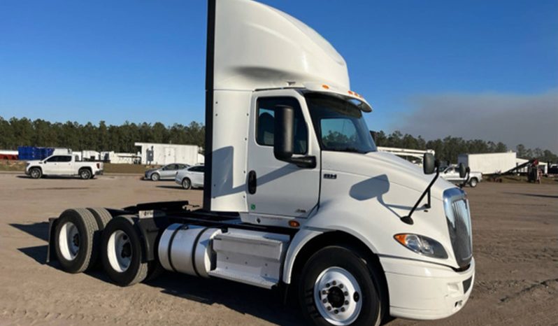
								Used 2019 International RH Day Cab in Bangor Maine full									