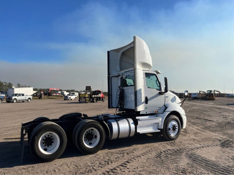 
								Used 2019 International RH Day Cab in Bangor Maine full									