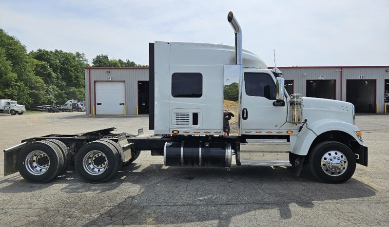 
								Used 2023 International HX Sleeper in Manchester Massachusetts full									