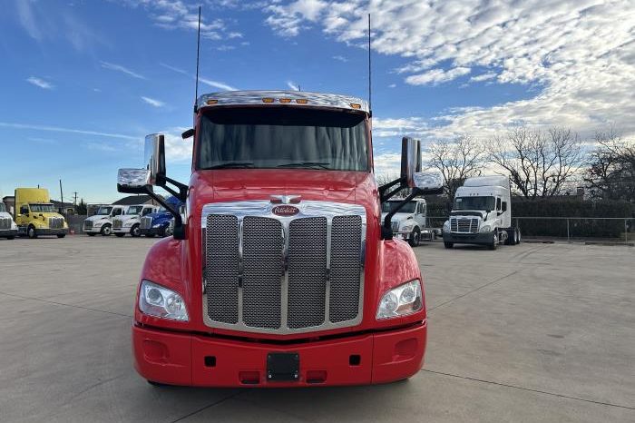 
								Used 2021 Peterbilt 579 Sleeper in Irving Texas full									