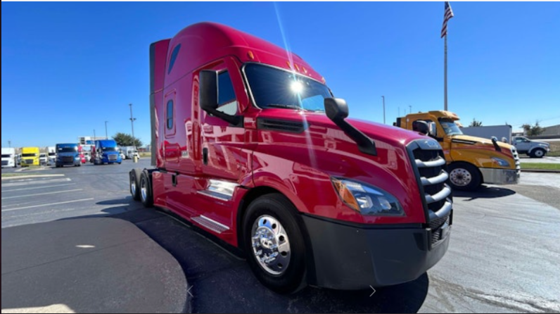 
								Used 2022 Freightliner PT126SLP Sleeper in Oklahoma City oklahoma full									