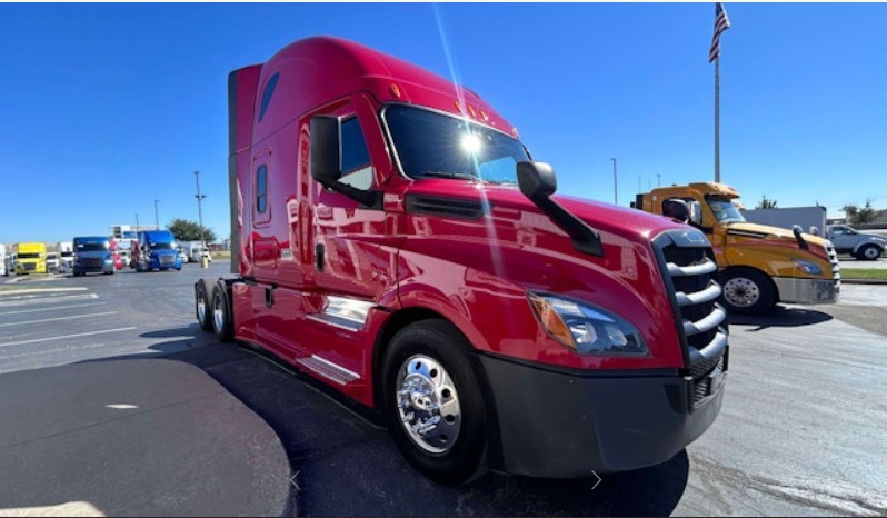 
								Used 2022 Freightliner PT126SLP Sleeper in Oklahoma City oklahoma full									