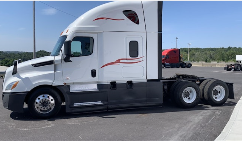 
								Used 2022 Freightliner Cascadia 126 Sleeper in Worcester County Massachusetts full									