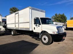 Used 2017 International DURASTAR 4300 Box Truck in Orlando Florida