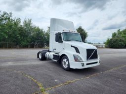 Used 2017 Volvo VNL Day Cab in Linden New Jersey