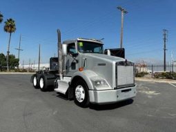 Used 2011 Kenworth T800 Day Cab in Fontana California