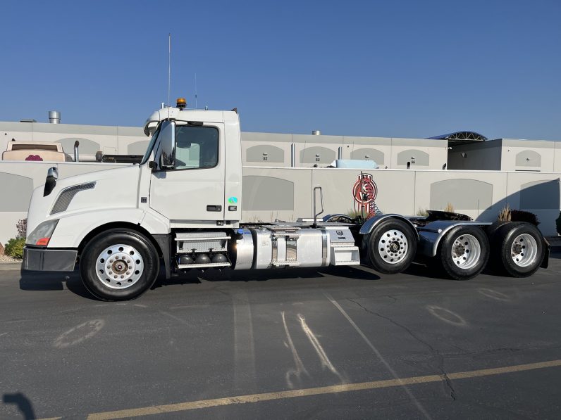 
								Used 2016 Volvo VNL Day Cab in Salt Lake Utah full									