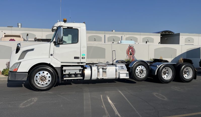 
								Used 2016 Volvo VNL Day Cab in Salt Lake Utah full									