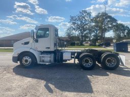 Used 2022 Peterbilt 579 Day Cab in Porter Texas