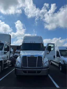 Used 2017 Freightliner Cascadia 125 Sleeper in Millstone Township New Jersey