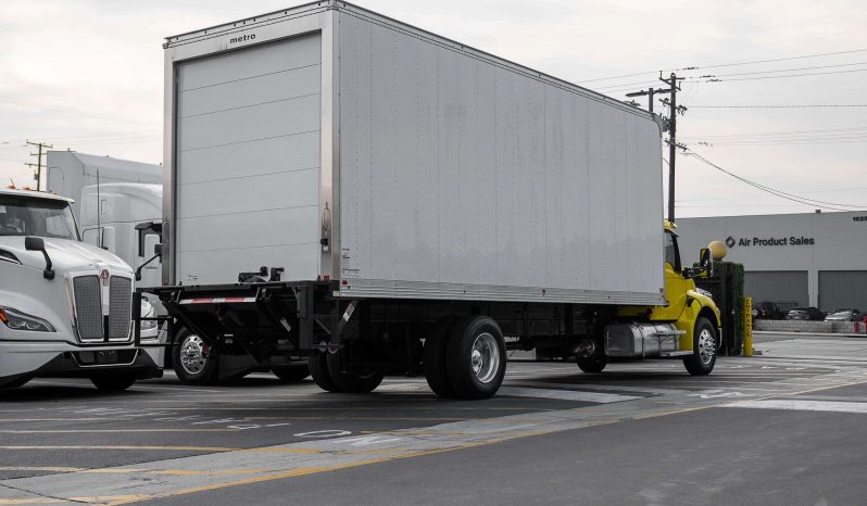 
								New 2025 Kenworth T280 Reefer Truck in Montebello California full									