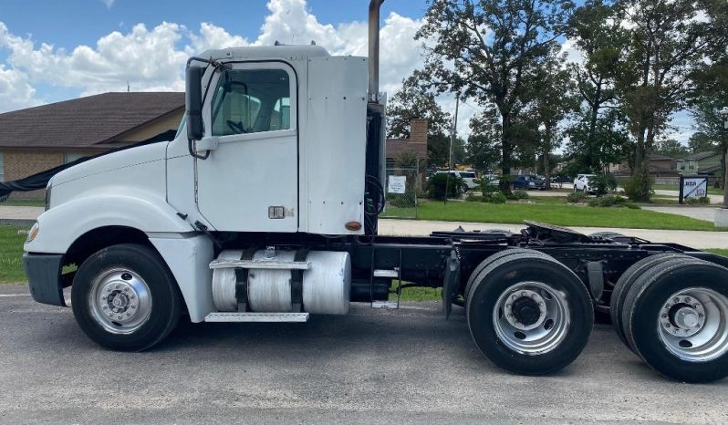 
								Used 2014 Freightliner COLUMBIA Day Cab in Porter Texas full									