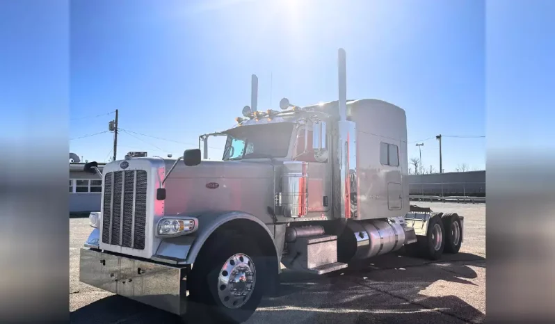 
								Used 2017 Peterbilt 389 Sleeper in Hazelwood Missouri full									