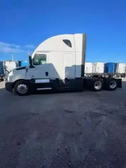 Used 2021 Freightliner Cascadia 126 Sleeper in Miami Florida