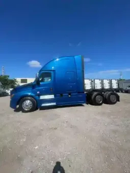 Used 2020 Freightliner Cascadia 126 Sleeper in Miami Florida