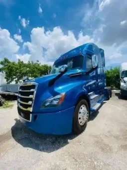 Used 2020 Freightliner Cascadia 126 Sleeper in Miami Florida