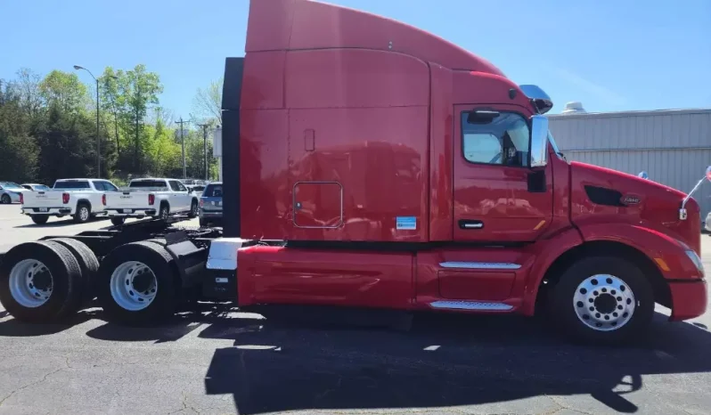 
								Used 2016 Peterbilt 579 Sleeper in Greensboro North Carolina full									