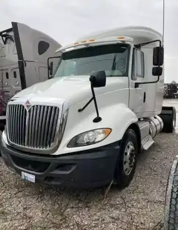 
								Used 2017 International Prostar Sleeper in Dupo Illinois full									