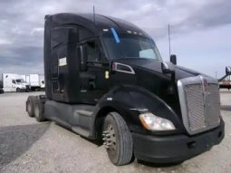 Used 2018 Kenworth T680 Sleeper in Dupo Illinois