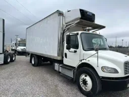 Used 2015 Freightliner BUSINESS CLASS M2 106 Reefer Truck in Dupo Illinois