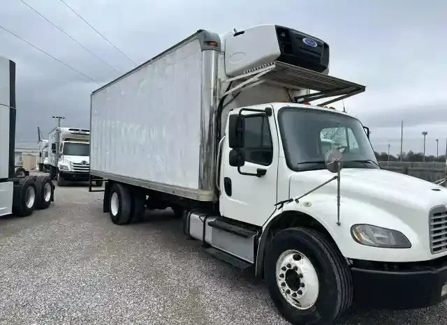 
								Used 2015 Freightliner BUSINESS CLASS M2 106 Reefer Truck in Dupo Illinois full									