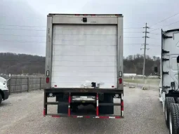 Used 2015 Freightliner BUSINESS CLASS M2 106 Reefer Truck in Dupo Illinois